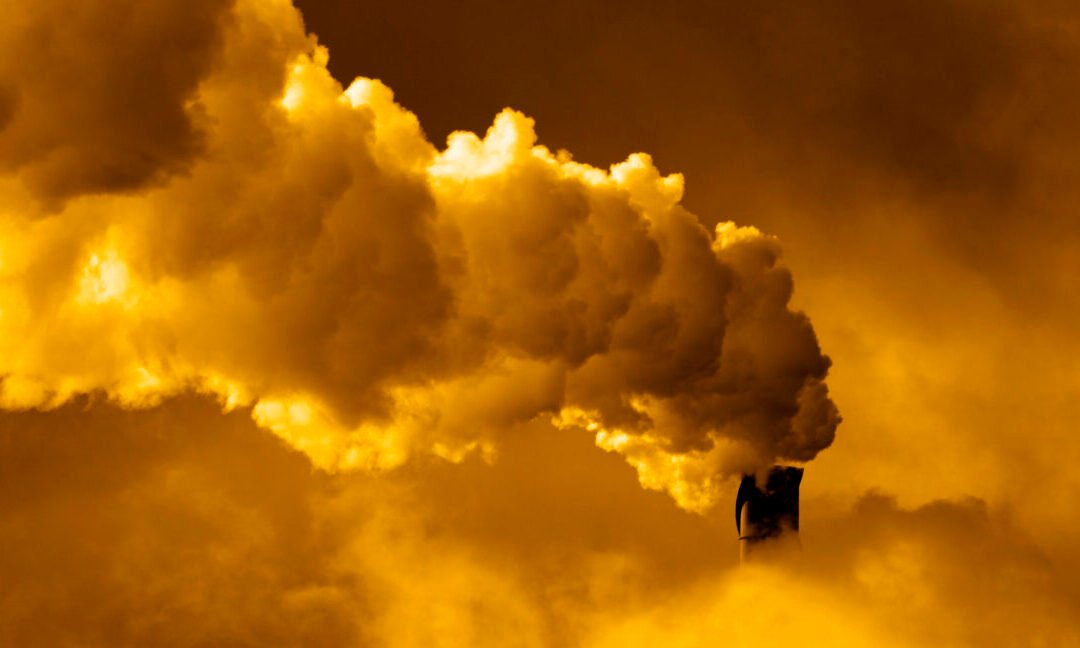 Amazon funds biggest gas power plant in US despite climate pledge
