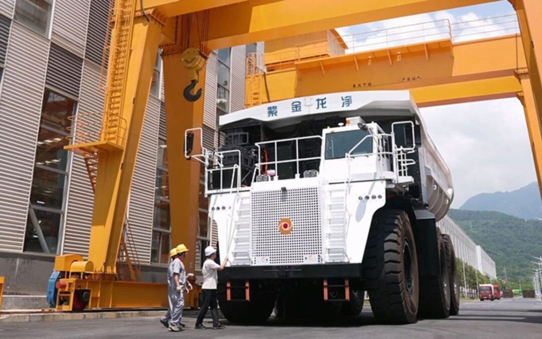 350-Ton Longking ZL230E electric mining rig packs colossal 1,400 kWh battery, claims 10-90% charge in just 25 minutes